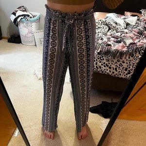 Cute pants! No stains or holes!